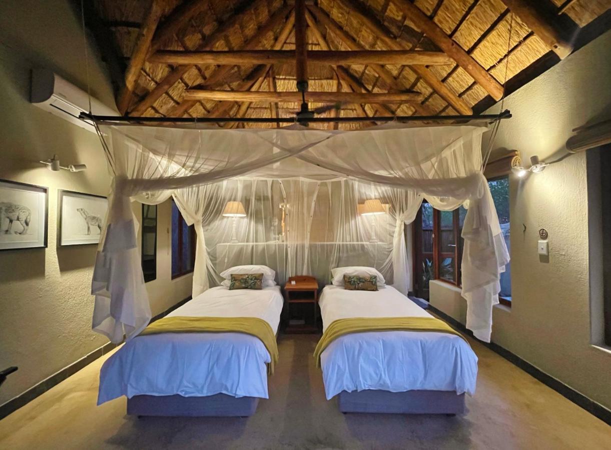10 Raptors Lodge Hoedspruit Exterior foto